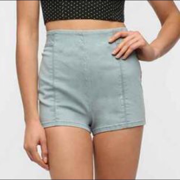 2/$15 💛 UO Kimchi Blue High Waisted Shorts - Picture 5 of 5